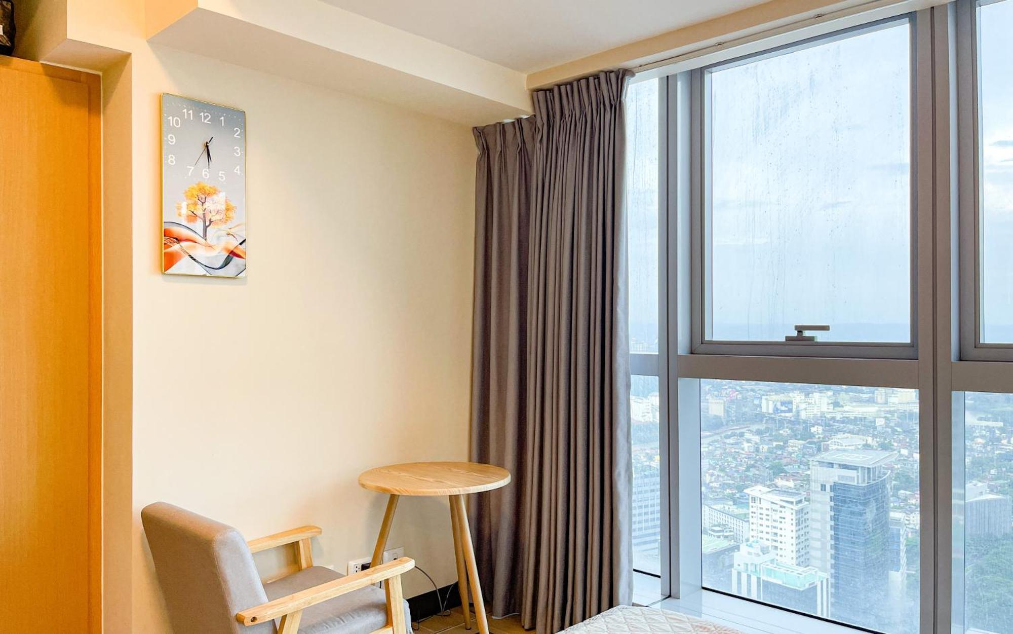 Cityscape View 2Br In Uptown Bgc W 200Mbps Wifi Taguig Eksteriør billede