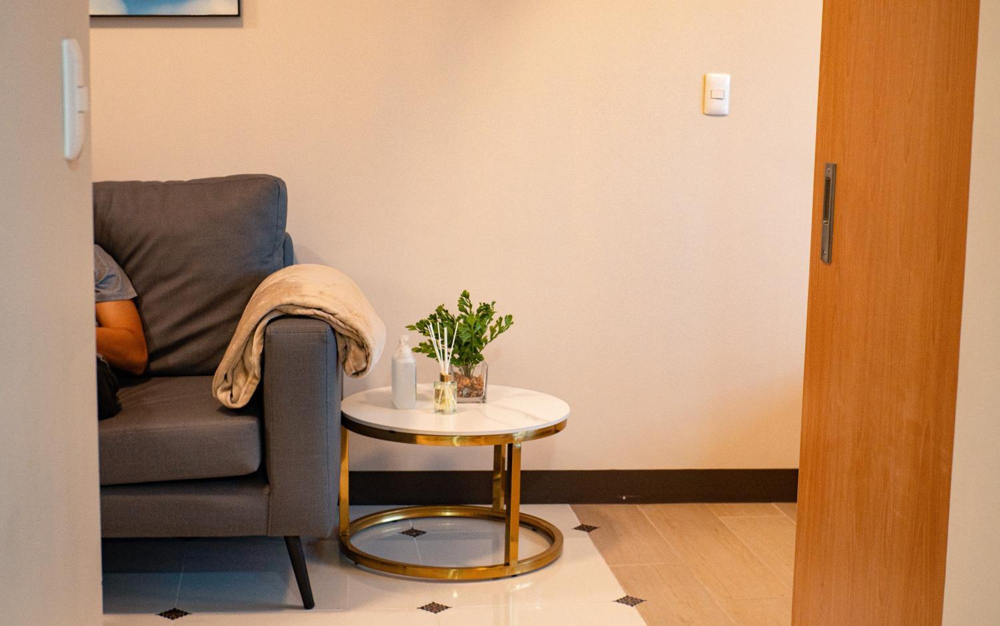 Cityscape View 2Br In Uptown Bgc W 200Mbps Wifi Taguig Eksteriør billede
