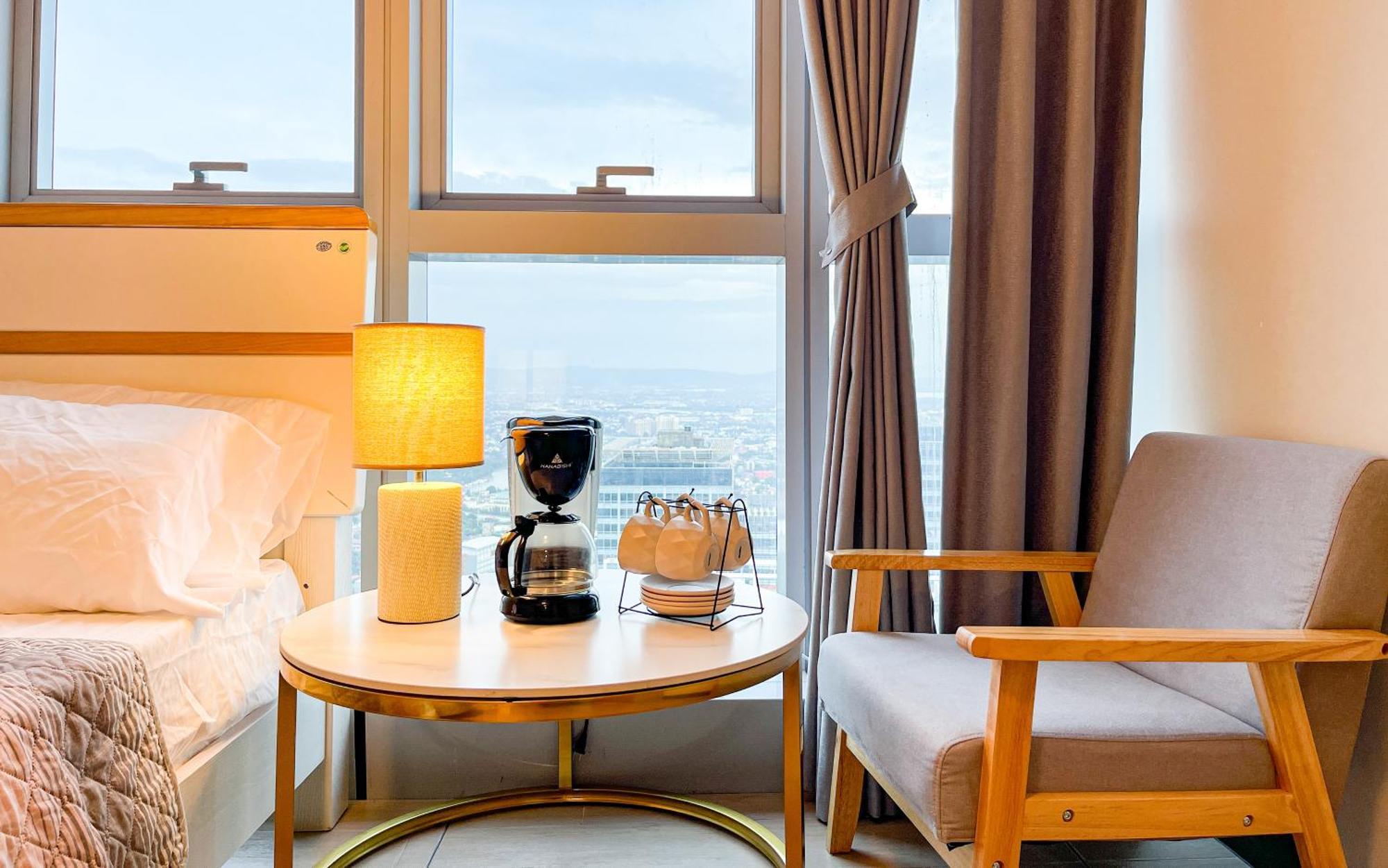 Cityscape View 2Br In Uptown Bgc W 200Mbps Wifi Taguig Eksteriør billede