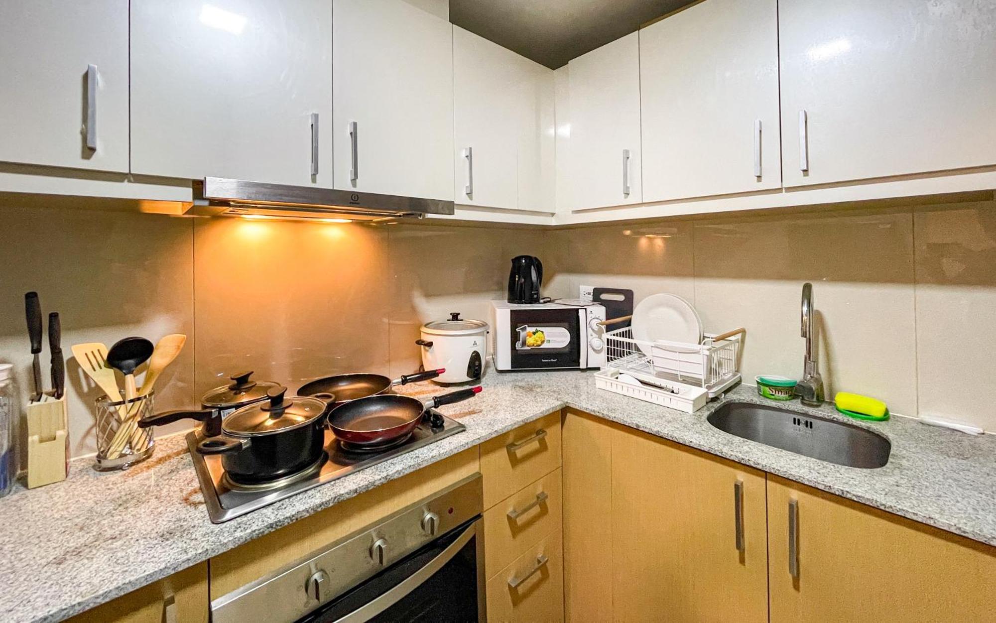 Cityscape View 2Br In Uptown Bgc W 200Mbps Wifi Taguig Eksteriør billede